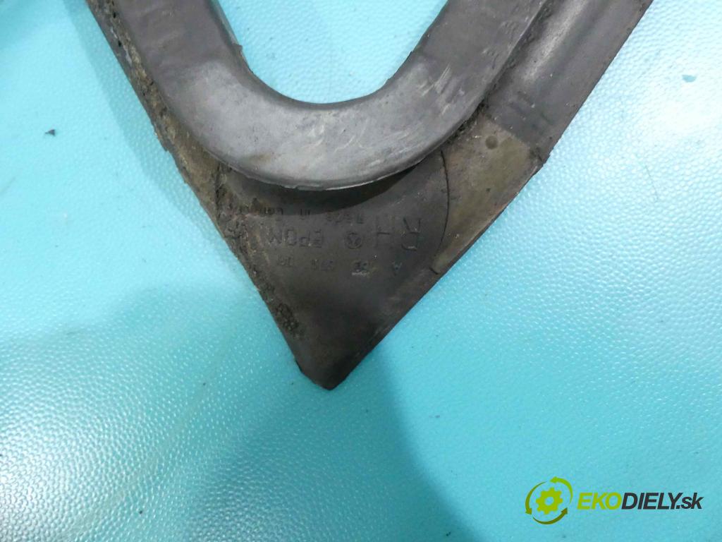 Mercedes ML W163 1997-2005 4.0 CDI V8 250 hp automatic 184 kW 3996 cm3 5- Těsnění: dveře zadní pravé  (Ostatní)