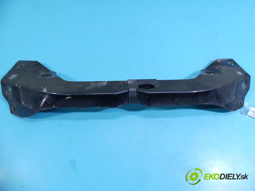 Mercedes ML W163 1997-2005 4.0 CDI V8 250 hp automatic 184 kW 3996 cm3 5- stěna přední  (Výztuhy přední)