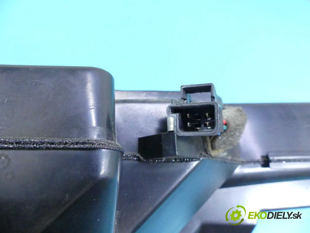 Mercedes ML W163 1997-2005 4.0 CDI V8 250 HP automatic 184 kW 3996 cm3 5- Subwoofer: A1638201002 (Audio zariadenia)