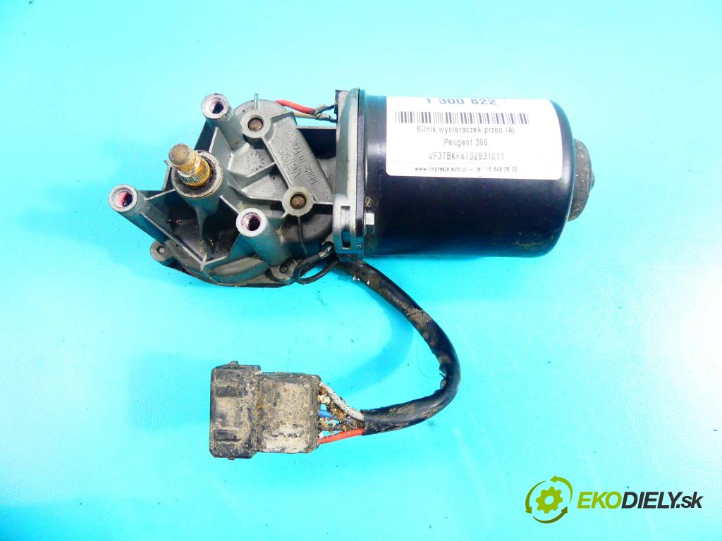 Peugeot 306 1.4 75 HP manual 55 kW 1360 cm3 4- motor stieračov predné 53546702