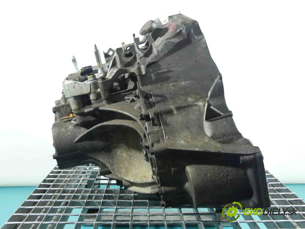 Honda CR-V III 2006-2011 2.2 i-DTEC: 150 HP manual 110 kW 2199 cm3 5- prevodovka stupeň,rýchlosť manual EYF0