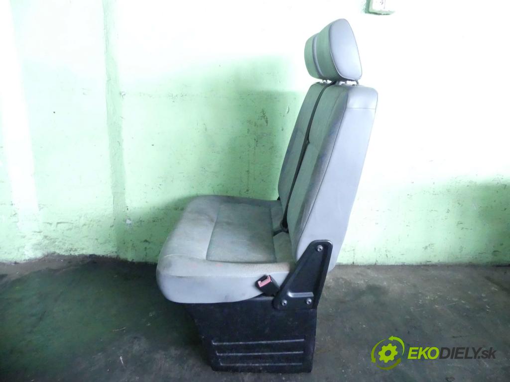 Vw Transporter T5 2003-2015 1.9 tdi 102 HP manual 75 kW 1896 cm3 5- Sedačka pravý  (Sedačky, sedadlá)
