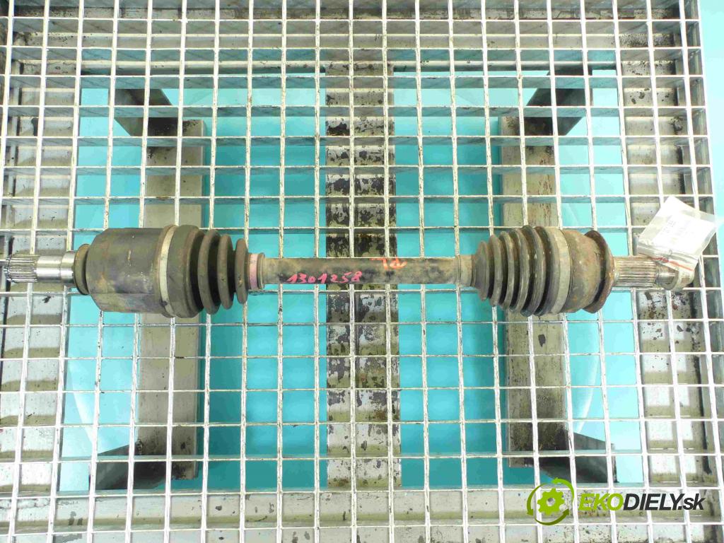 Suzuki Kizashi 2.4 16v 178HP: manual 131 kW 2393 cm3 4- poloos ľavé  (Poloosy)