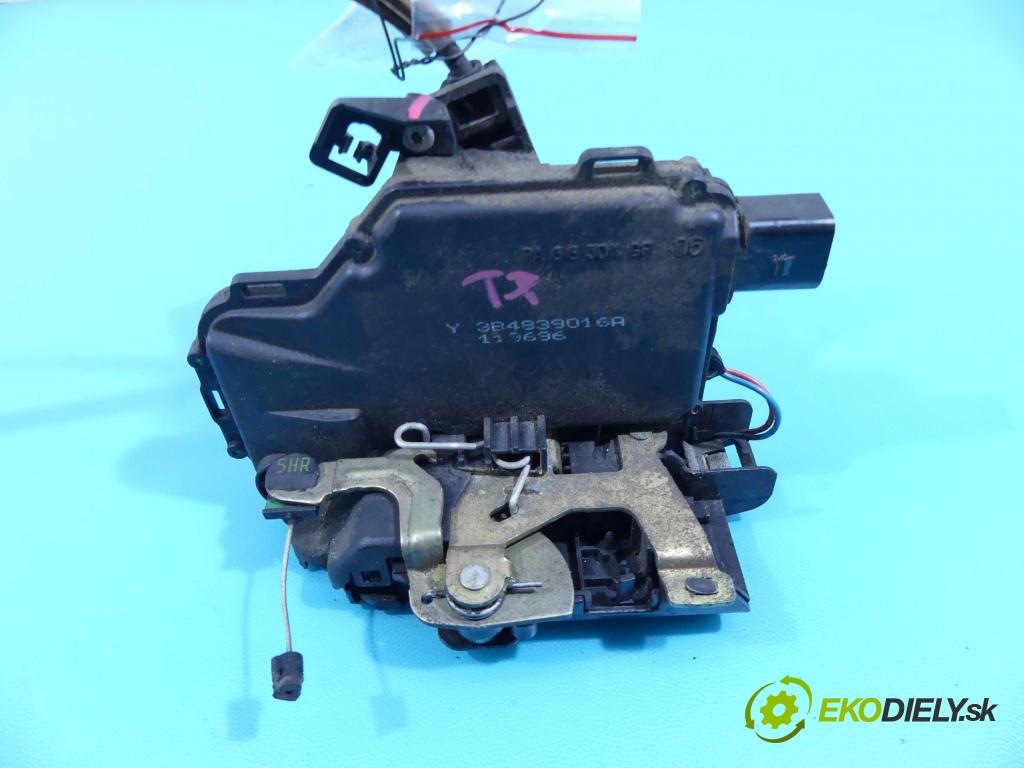 Seat Toledo II 1998-2004 1.6 SR 101 hp manual 74 kW 1595 cm3 4- zámek zadní pravý 3B4839016A