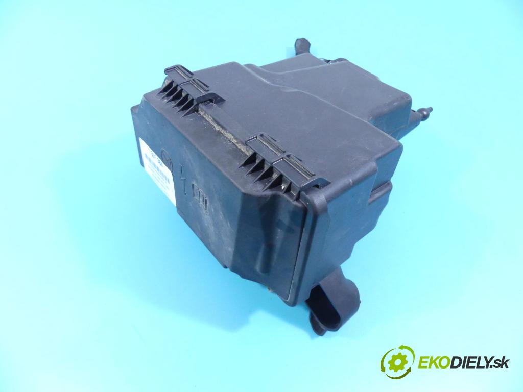 Mercedes GLC coupe X253 2015-2022 2.0 T 211KM automatic 155 kW 1991 cm3 5- skříňka pojistková A2059981301 (Pojistkové skříňky)