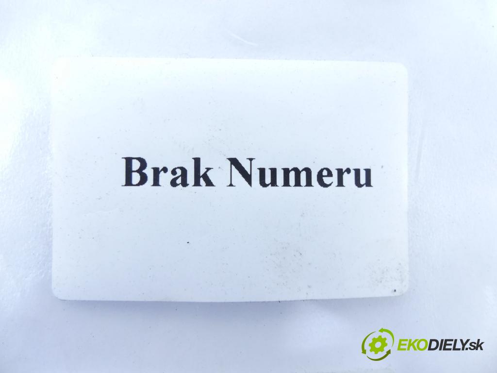 Mercedes GLC coupe X253 2015-2022 2.0 T 211KM automatic 155 kW 1991 cm3 5- skříňka pojistková  (Pojistkové skříňky)