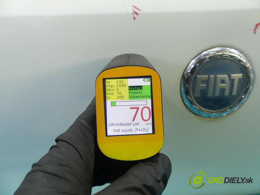 Fiat Punto Grande 1,3.0 jtd 75 hp manual 55 kW 1248 cm3 3- zadní kufrové dveře  (Zadní kapoty)