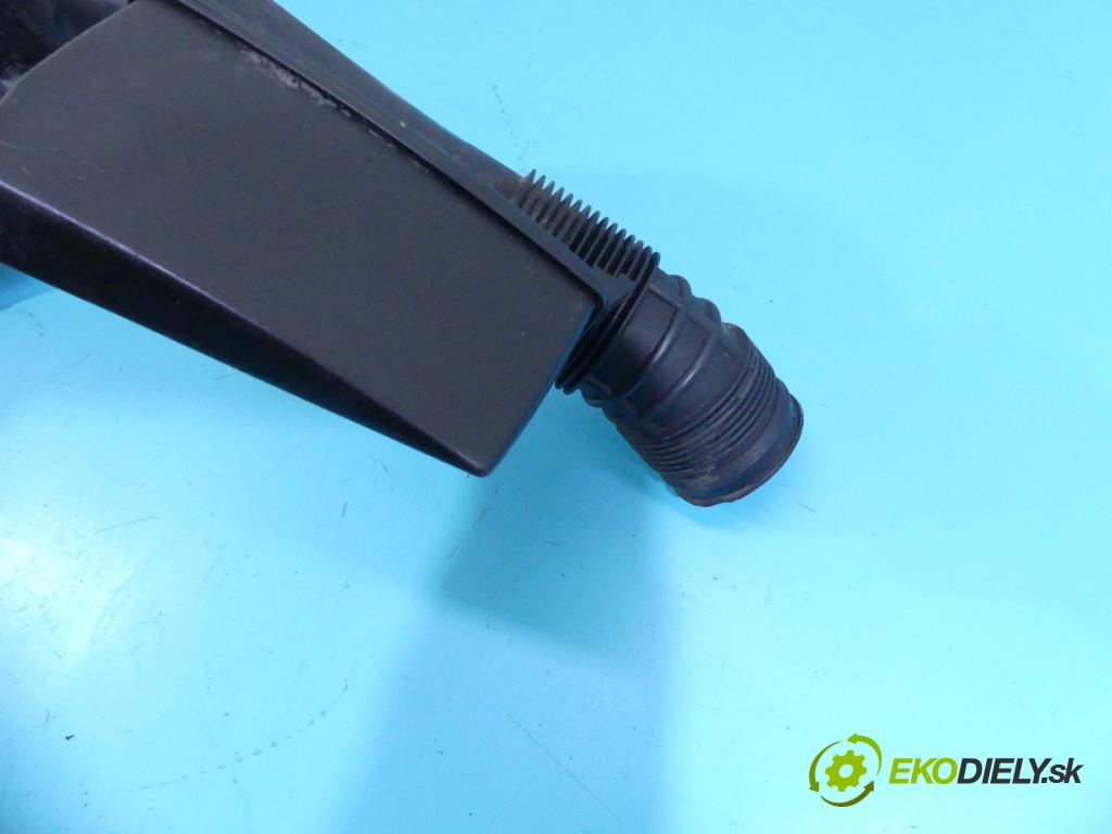 Volvo XC60 I 2008-2017 2.4d 181KM automatic 133 kW 2400 cm3 5- Trubka: 31370891