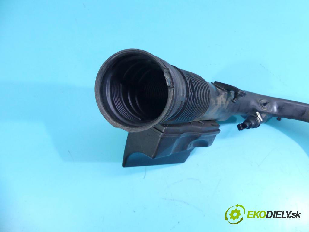 Volvo XC60 I 2008-2017 2.4d 181KM automatic 133 kW 2400 cm3 5- Trubka: 31370891