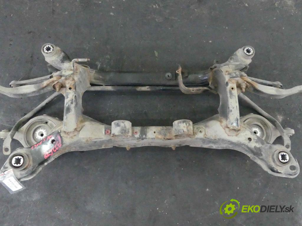 Volvo XC60 I 2008-2017 2.4d 181KM automatic 133 kW 2400 cm3 5- zadní výztuha