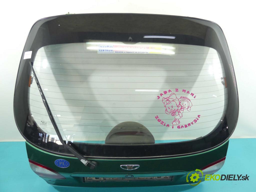 Daewoo Lanos 1.5 16v 99 hp manual 73 kW 1498 cm3 5- zadní kufrové dveře  (Zadní kapoty)