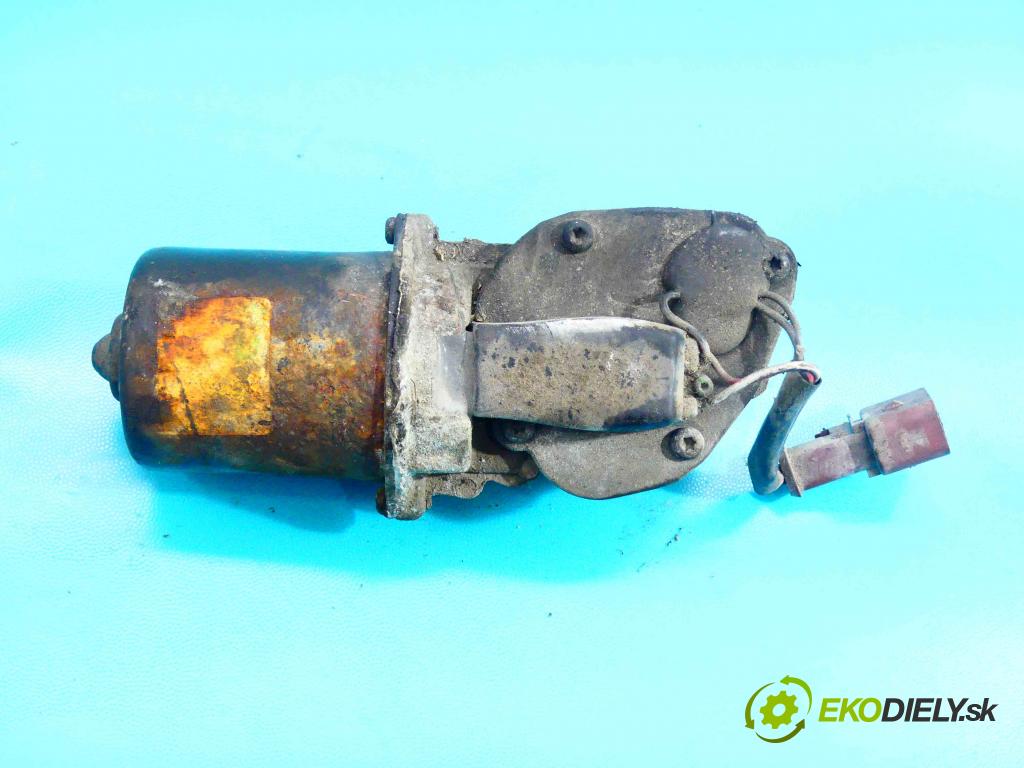 Peugeot 406 1.8 16v 110 HP manual 81 kW 1761 cm3 5- motor stieračov predné
