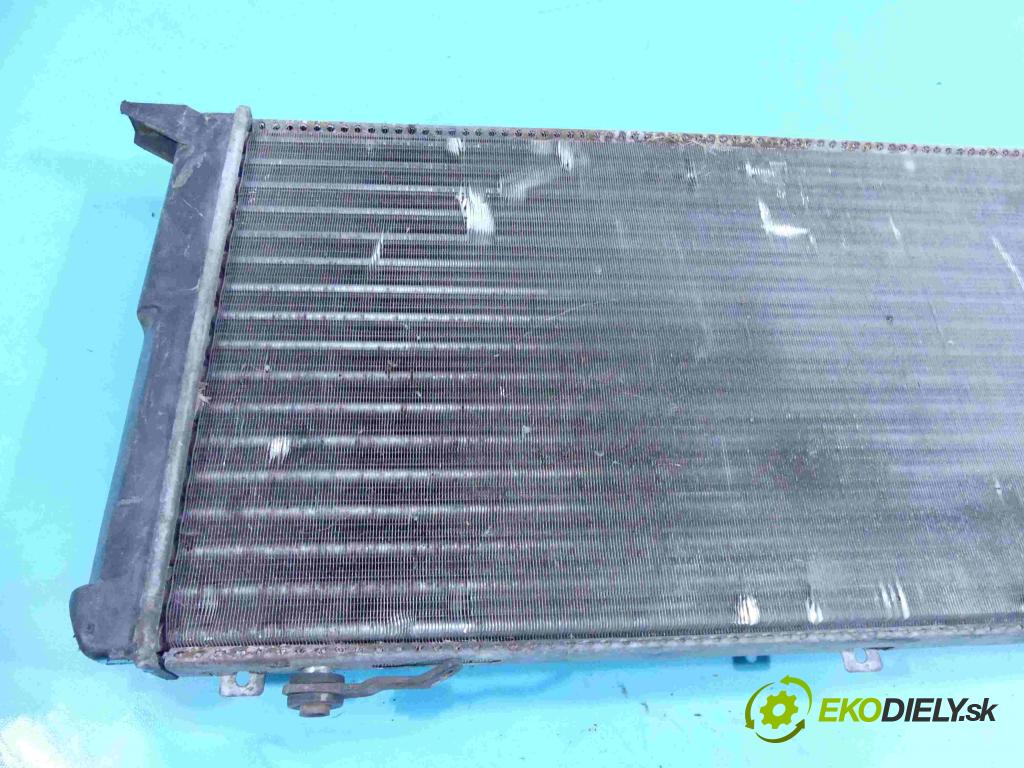 Audi 80 B3 1986-1991 2.0 injekcia: mechanický 114 HP manual 84 kW 1984 cm3 4- chladič  (Chladiče)