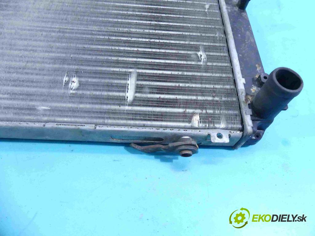 Audi 80 B3 1986-1991 2.0 injekcia: mechanický 114 HP manual 84 kW 1984 cm3 4- chladič  (Chladiče)