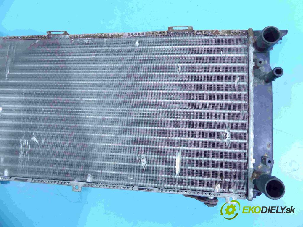 Audi 80 B3 1986-1991 2.0 injekcia: mechanický 114 HP manual 84 kW 1984 cm3 4- chladič  (Chladiče)