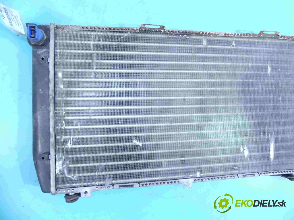 Audi 80 B3 1986-1991 2.0 injekcia: mechanický 114 HP manual 84 kW 1984 cm3 4- chladič  (Chladiče)