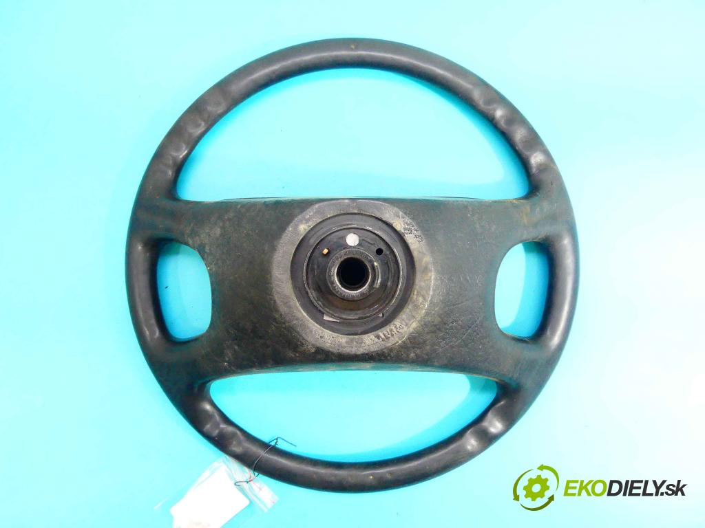 Audi 80 B3 1986-1991 2.0 injekcia: mechanický 114 HP manual 84 kW 1984 cm3 4- volant  (Volanty)