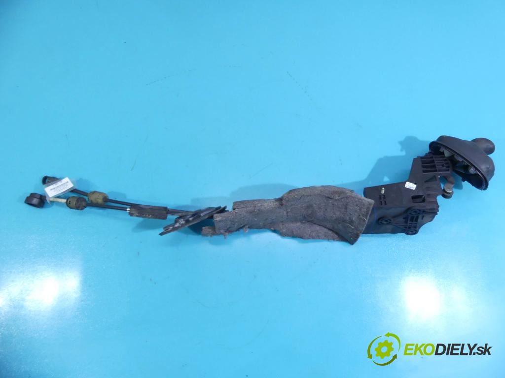 Renault Scenic II 2003-2009 1.5 dci 101 HP manual 74 kW 1461 cm3 5- Páka: Změny: stupeň,rýchlosť 8200326372 (Rýchlostné páky / kulisy)