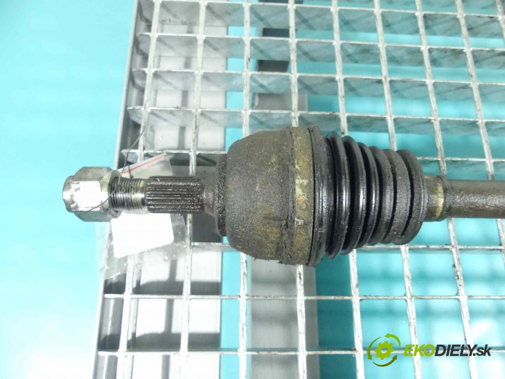 Peugeot 106 1.0 50KM manual 37 kW 954 cm3 5- poloos pravé  (Poloosy)