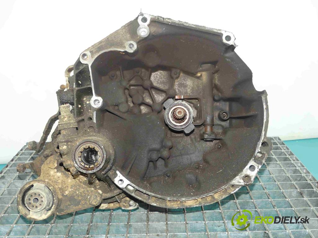 Peugeot 106 1.0 50KM manual 37 kW 954 cm3 5- prevodovka stupeň,rýchlosť manual 20CE68