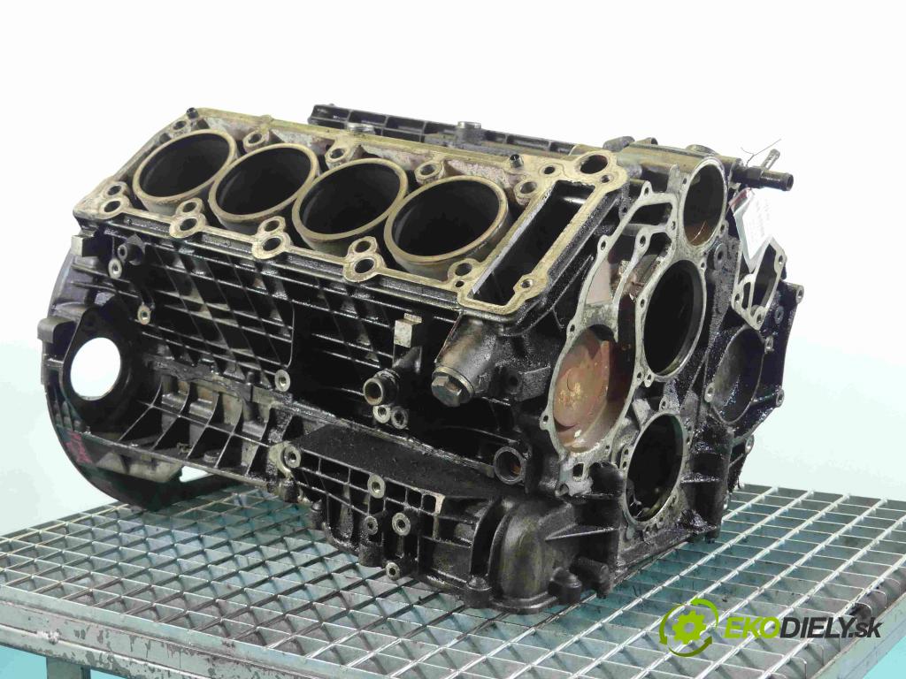 Mercedes ML W163 1997-2005 4.0 CDI V8 250 HP automatic 184 kW 3996 cm3 5- Blok motora 628963400130 (Blok motora)