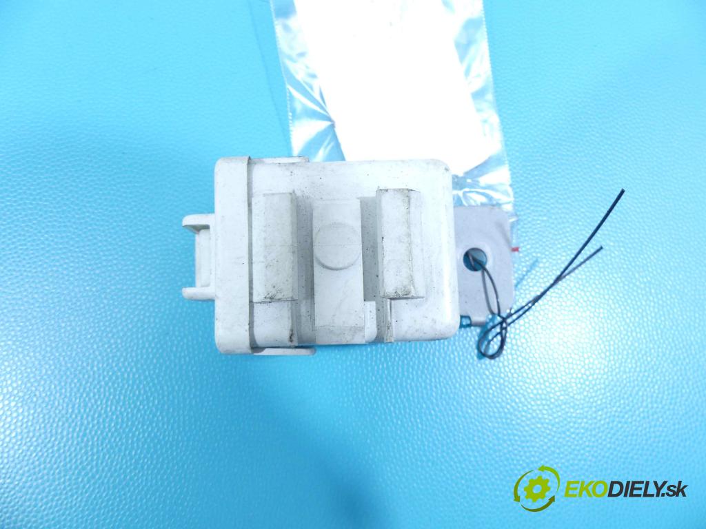 Suzuki Kizashi 2.4 16v 178HP: manual 131 kW 2393 cm3 4- modul riadiaca jednotka 37190-57L10 (Ostatné)