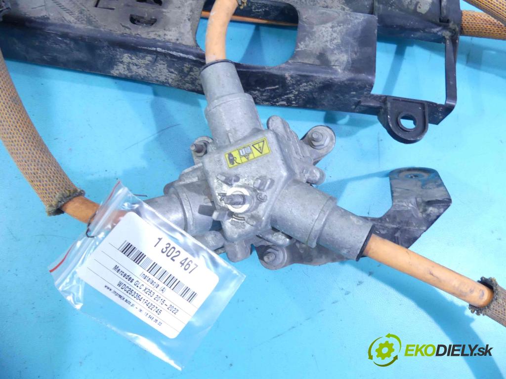 Mercedes GLC coupe X253 2015-2022 2.0 T 211KM automatic 155 kW 1991 cm3 5- Zväzok: ostatné A2535403413