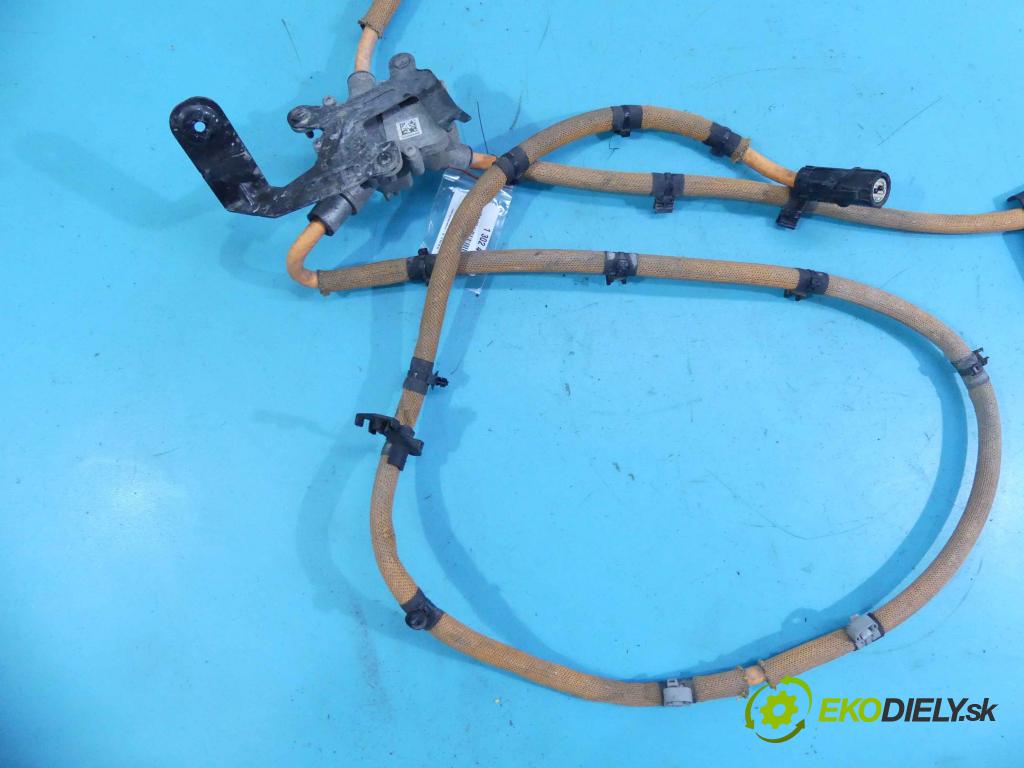 Mercedes GLC coupe X253 2015-2022 2.0 T 211KM automatic 155 kW 1991 cm3 5- Zväzok: ostatné A2535403413