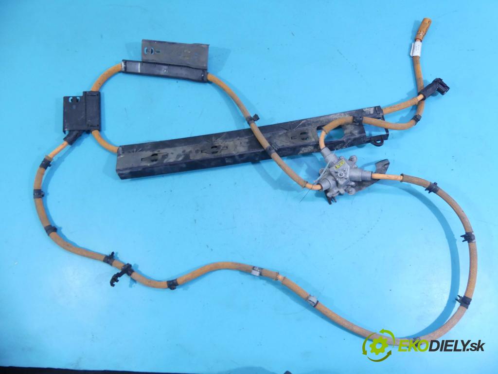 Mercedes GLC coupe X253 2015-2022 2.0 T 211KM automatic 155 kW 1991 cm3 5- Zväzok: ostatné A2535403413