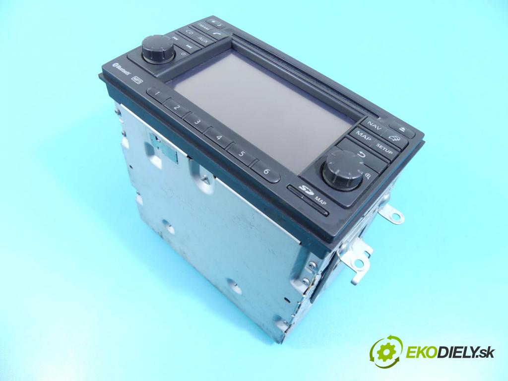Nissan Qashqai I J10 2006-2013 2.0 dci 150 HP automatic 110 kW 1995 cm3 5- Radio originál 7612830052