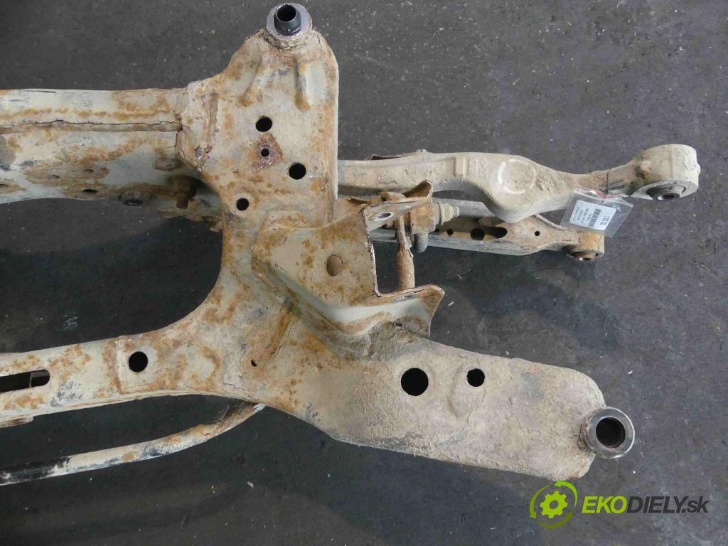 Nissan Qashqai I J10 2006-2013 2.0 dci 150 hp automatic 110 kW 1995 cm3 5- zadní výztuha