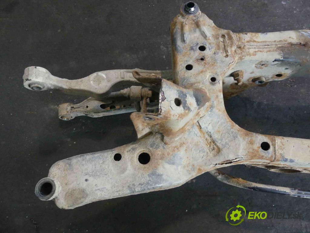 Nissan Qashqai I J10 2006-2013 2.0 dci 150 hp automatic 110 kW 1995 cm3 5- zadní výztuha