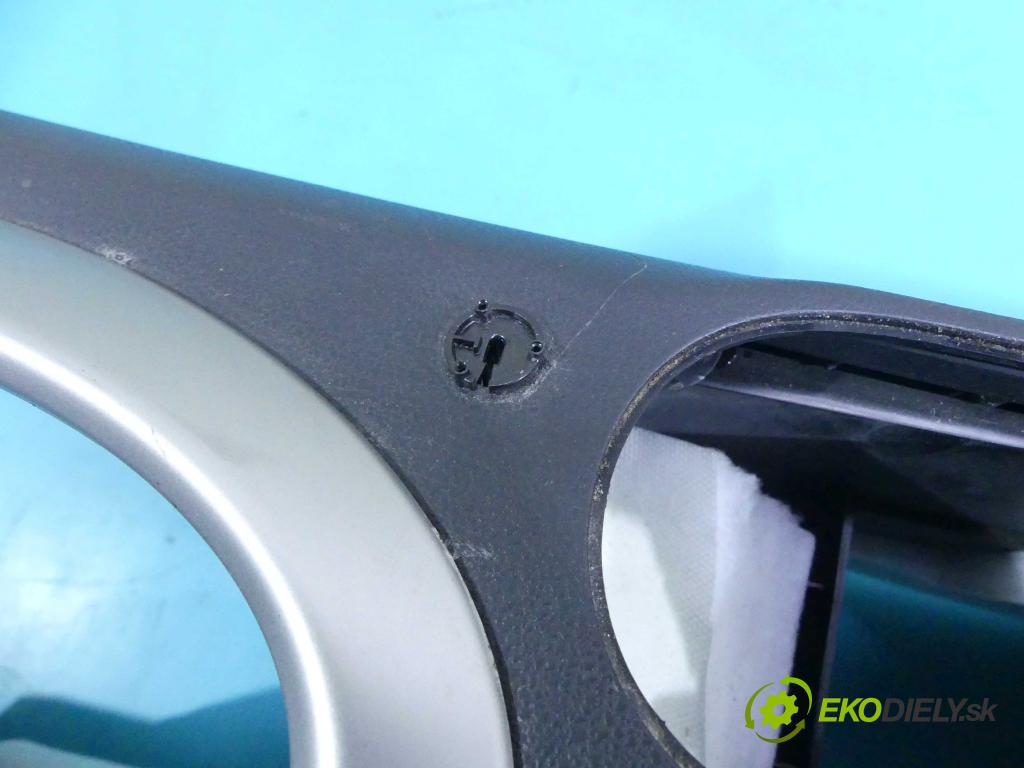 Nissan Qashqai J10 2006-2013 2.0 dci 150 HP automatic 110 kW 1995 cm3 5- operadlo 96965JD000 (Lakťové opierky)