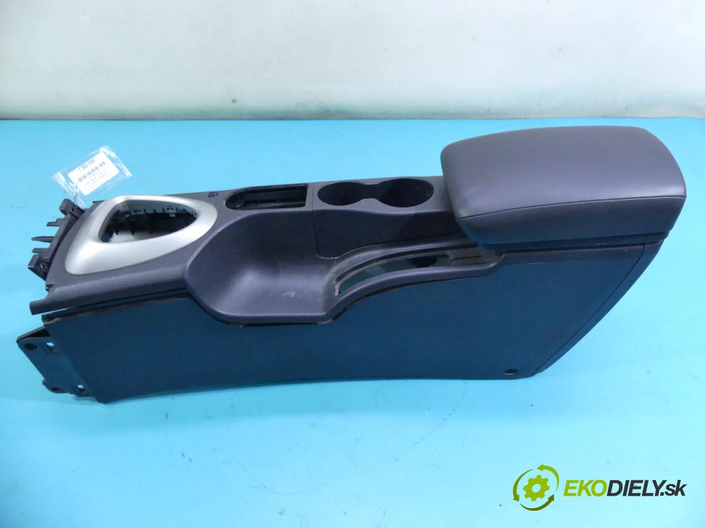 Nissan Qashqai J10 2006-2013 2.0 dci 150 HP automatic 110 kW 1995 cm3 5- operadlo 96965JD000 (Lakťové opierky)