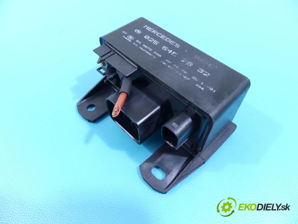 Mercedes A W168 1997-2004 1.7 cdi 95 HP automatic 70 kW 1689 cm3 5- Relé: 0255452832 (Relé)