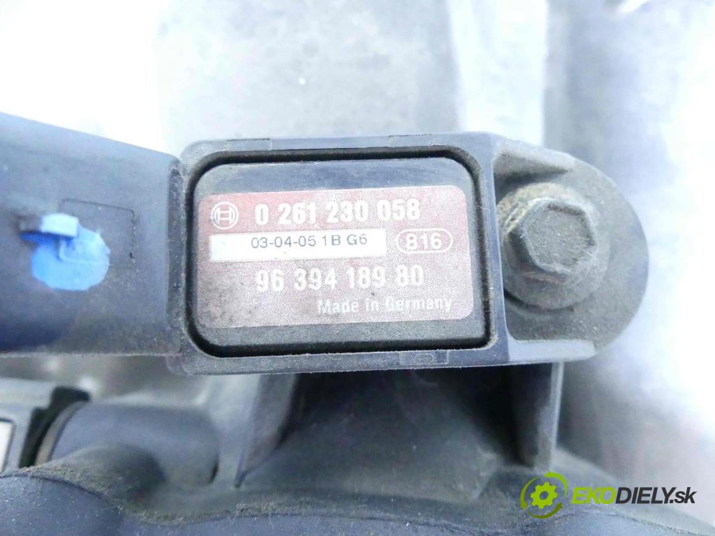 Citroen Xsara Picasso 1,8.0 16v 116 HP manual 85 kW 1749 cm3 5- zvod nasávací 9641562980 (Sacie potrubia)