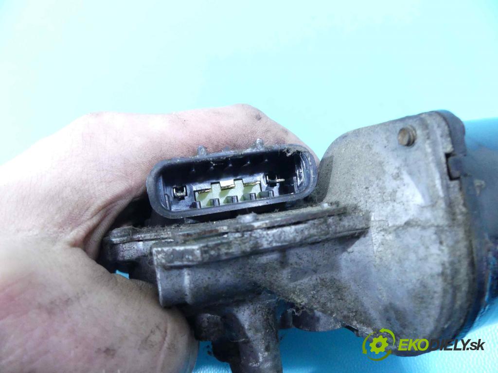Opel Corsa C 2000-2006 1.2 16v 75 HP manual 55 kW 1199 cm3 3- motor stieračov predné 24441422