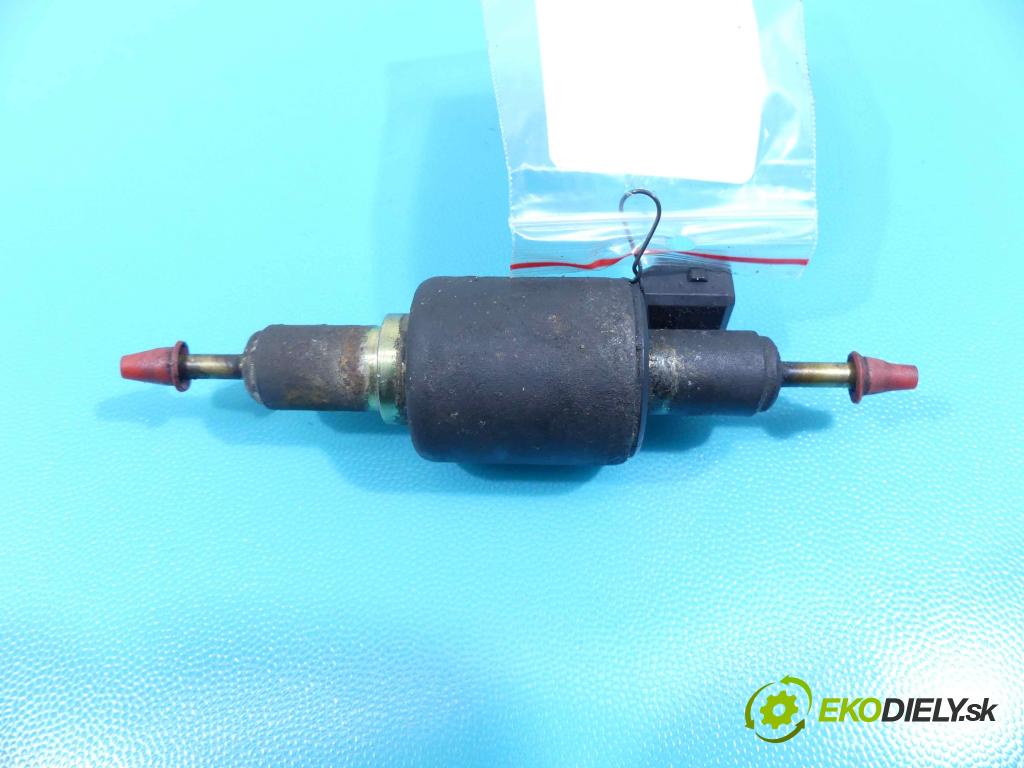 Chrysler Voyager IV 2000-2007 2.5 crdi 141 hp manual 104 kW 2499 cm3 5- čerpadlo paliva webasto 89372A (Webasto ohřívače)