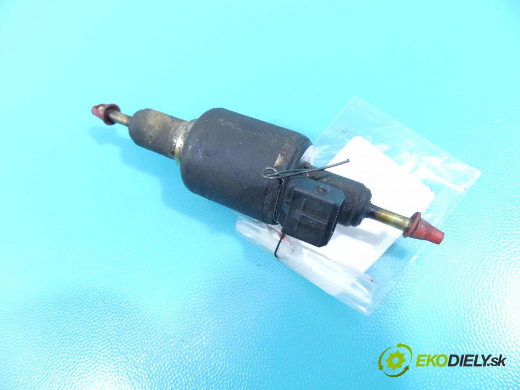 Chrysler Voyager IV 2000-2007 2.5 crdi 141 hp manual 104 kW 2499 cm3 5- čerpadlo paliva webasto 89372A (Webasto ohřívače)