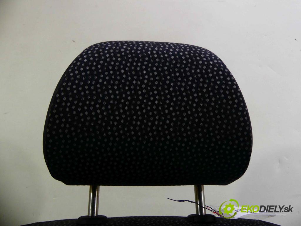 Seat Arosa 1.0 mpi 50KM manual 37 kW 999 cm3 3- Sedačka pravý  (Sedačky, sedadlá)