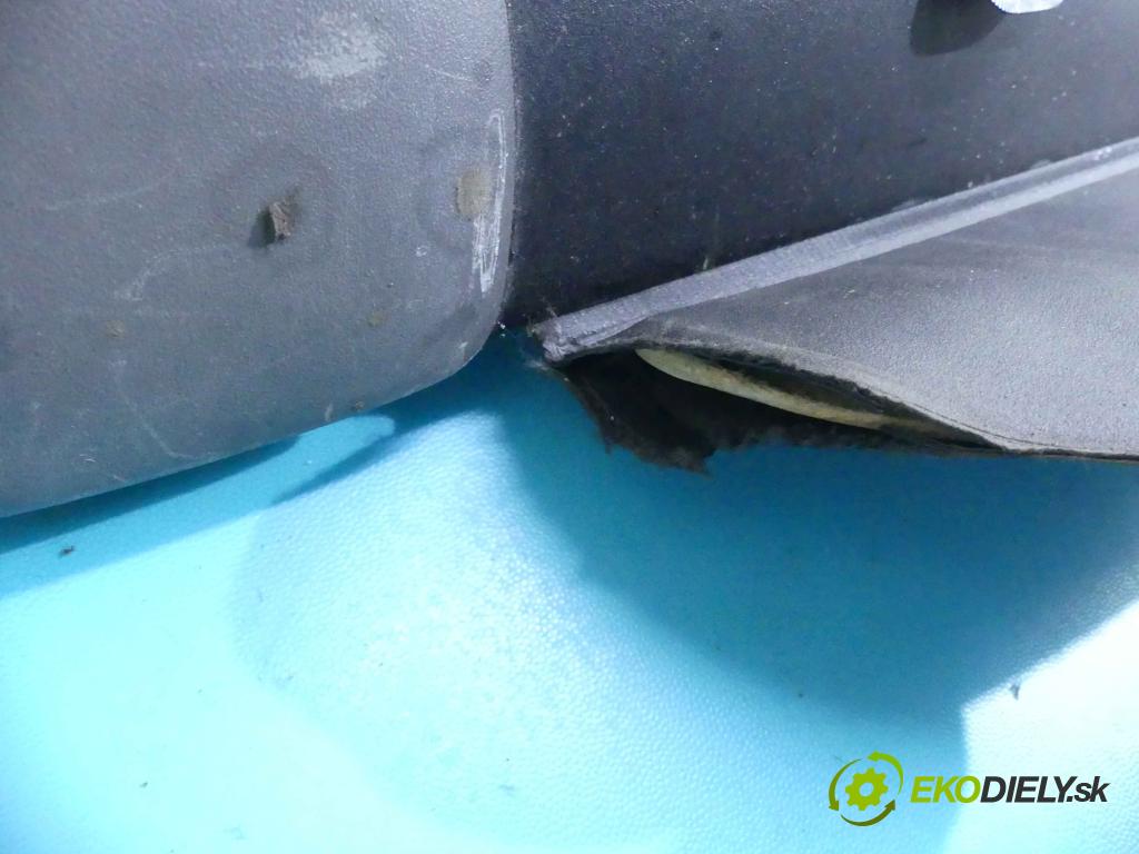 Alfa romeo 156 1.9 jtd 140 HP manual 103 kW 1910 cm3 5- roleta  (Rolety kufra)