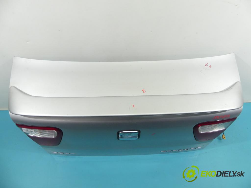 Seat Cordoba I 1993-2002 1.4 16v 75 hp manual 55 kW 1390 cm3 4- zadní kufrové dveře  (Zadní kapoty)