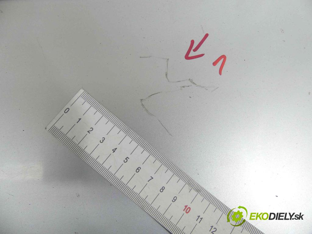 Seat Cordoba I 1993-2002 1.4 16v 75 hp manual 55 kW 1390 cm3 4- zadní kufrové dveře  (Zadní kapoty)