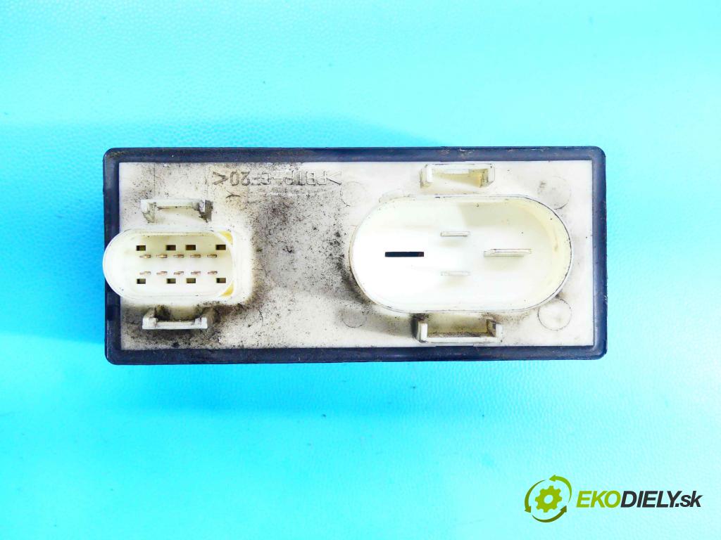 Vw Passat B4 1993-1997 1.9 tdi 90 HP manual 66 kW 1896 cm3 5- Relé: 357919506A (Relé)