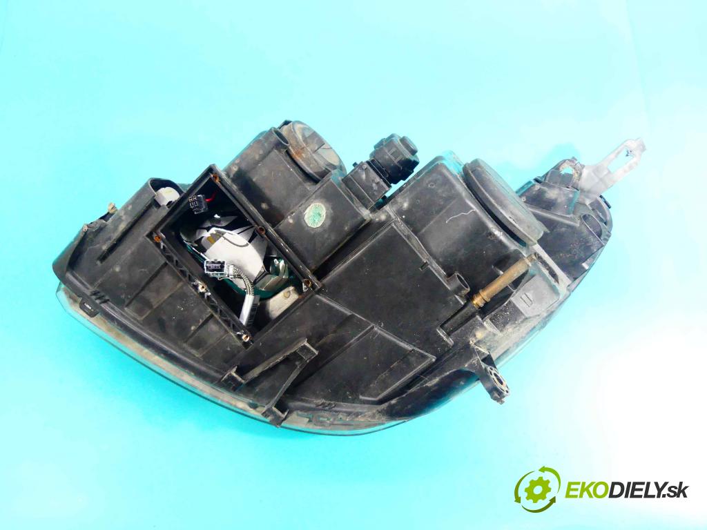 Citroen C5 I 2001-2008 2.0 hdi 141 HP manual 104 kW 1997 cm3 5- Reflektor: pravý 9650115380 (Pravé)