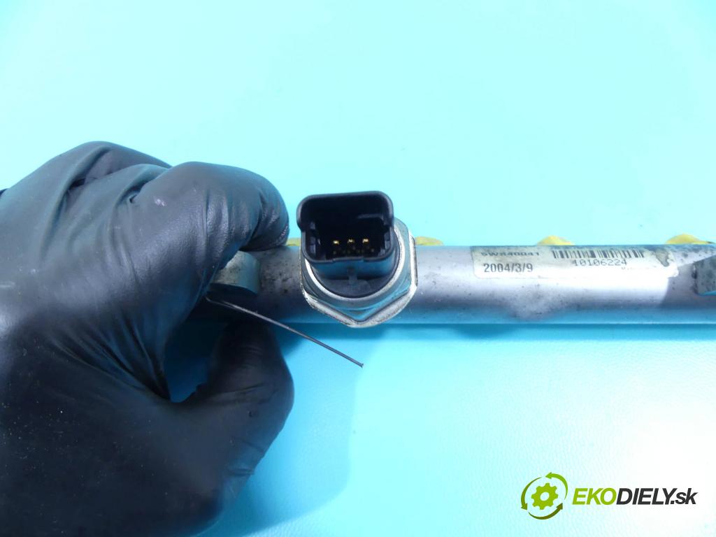 Citroen C5 I 2001-2008 2.0 hdi 141 HP manual 104 kW 1997 cm3 5- lišta vstrekovacia 9645689580 (Vstrekovacie lišty)