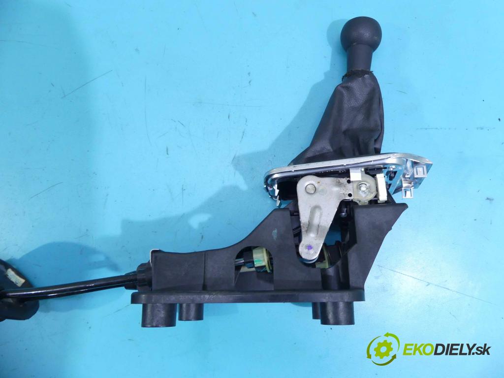 Peugeot 301 1.6 hdi 99 HP manual 73 kW 1560 cm3 4- Páka: Změny: stupeň,rýchlosť 9808161780 (Rýchlostné páky / kulisy)