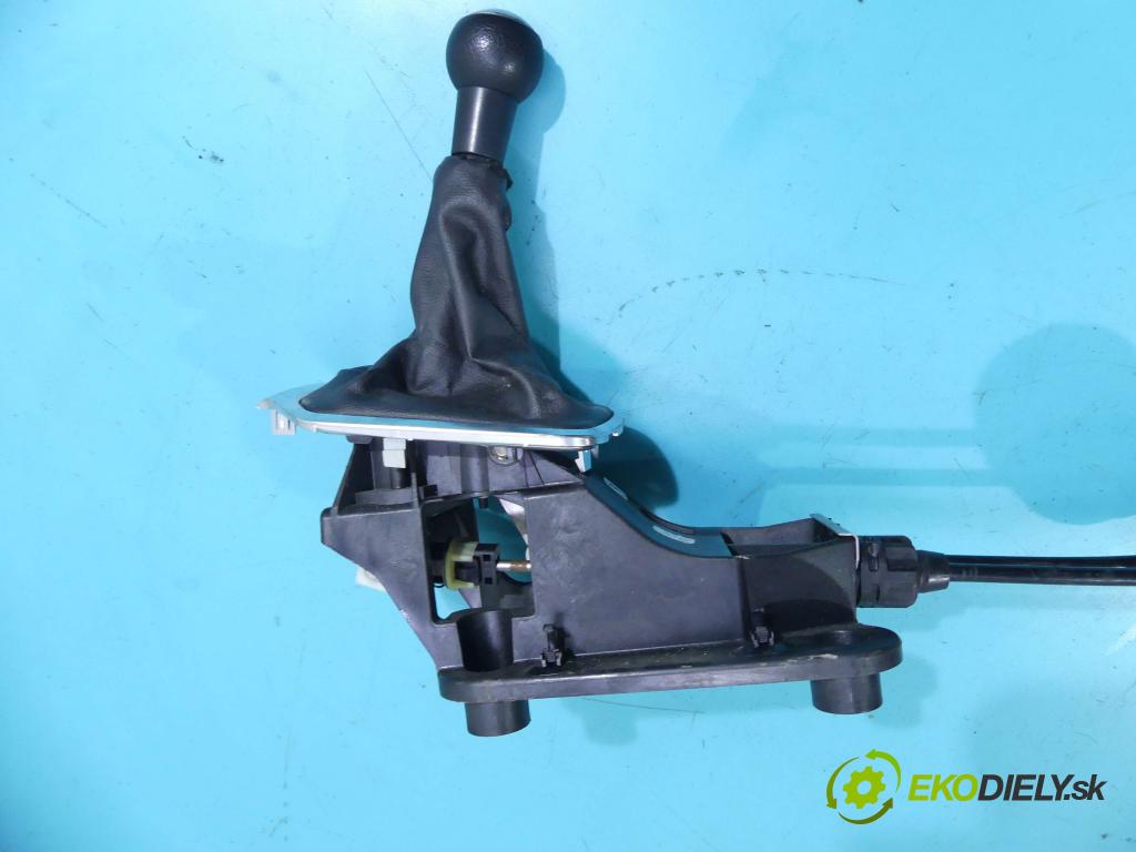 Peugeot 301 1.6 hdi 99 HP manual 73 kW 1560 cm3 4- Páka: Změny: stupeň,rýchlosť 9808161780 (Rýchlostné páky / kulisy)