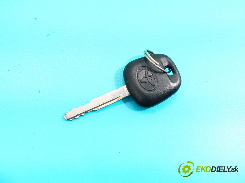 Toyota Yaris II 2005-2011 1.4 D4D 90 HP manual 66 kW 1364 cm3 5- Spínačka  (Spínacie skrinky a kľúče)