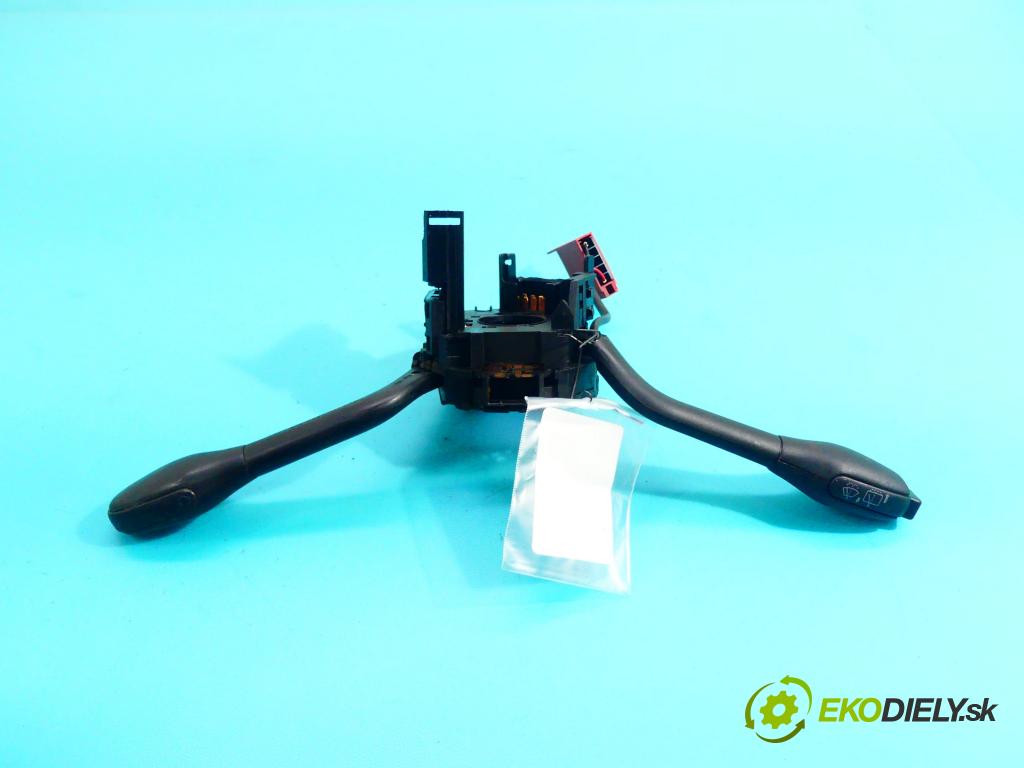 Seat Arosa 1.0 mpi 50KM manual 37 kW 999 cm3 3- Přepínač